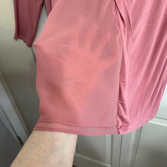 LOGO by Lori Goldstein 3X Knit Top with Chiffon Back Inset & Pockets Boho Casual - Picture 3 of 11